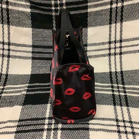 Kate Spade lipstick kisses mini tote purse - Picture 4 of 11